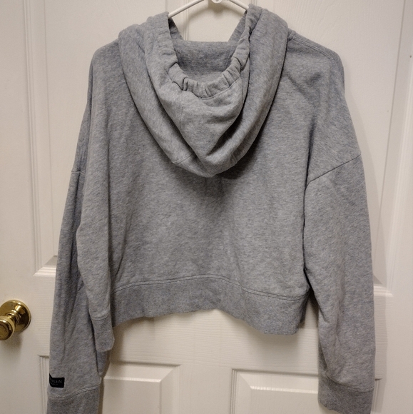 Calvin Klein performance sweatshirt - Picture 2 of 3